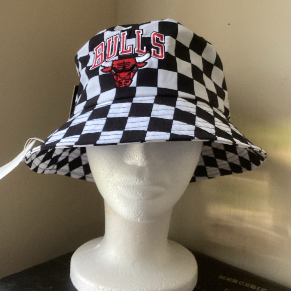 Chicago Bulls Checkered Hat, NWT